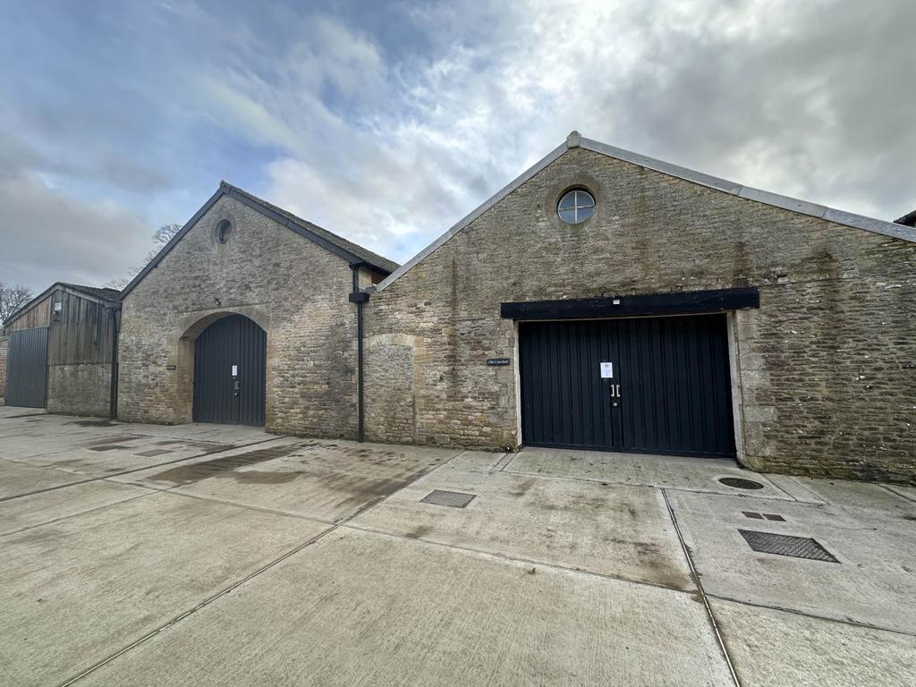 Swinbrook Farm, Upton for lease Building Photo- Image 1 of 10