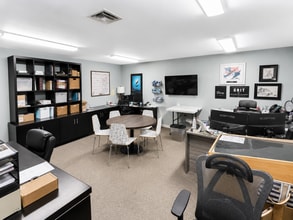440 Tall Pines Rd, West Palm Beach, FL for lease Interior Photo- Image 2 of 4