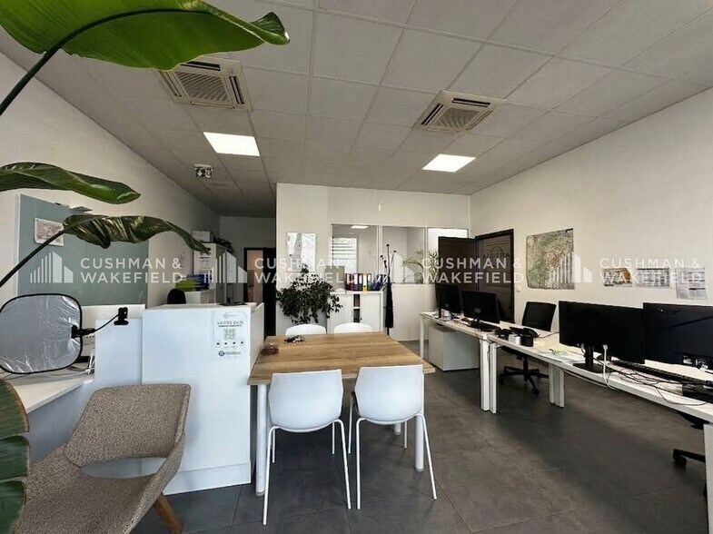 Rue Flora Tristan, Strasbourg for lease - Interior Photo - Image 3 of 11