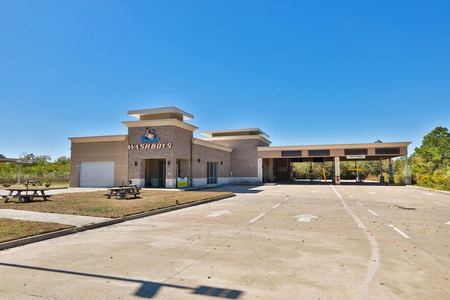 5801 Garth Rd, Baytown, TX à vendre - Photo du bâtiment - Image 1 de 5