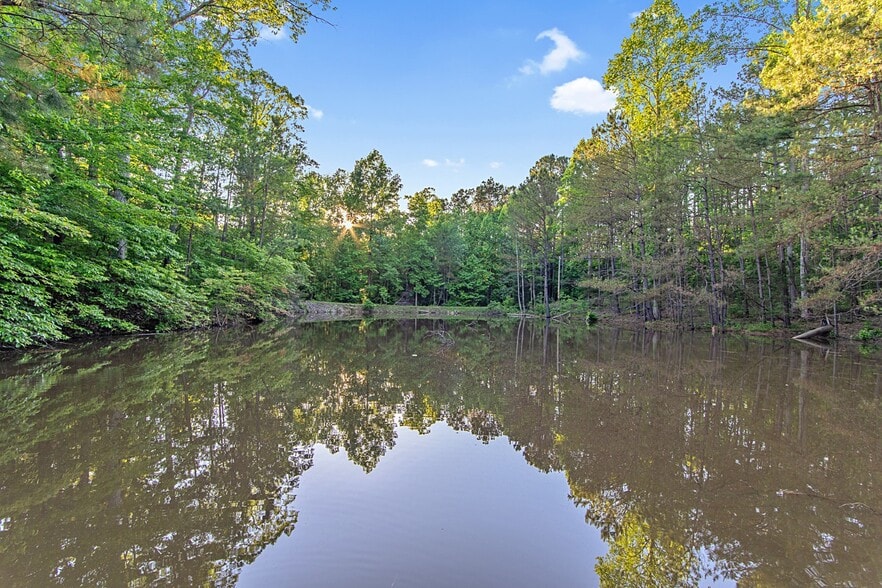 151 Spence Store Loop, Holladay, TN à vendre - Photo du bâtiment - Image 2 de 50