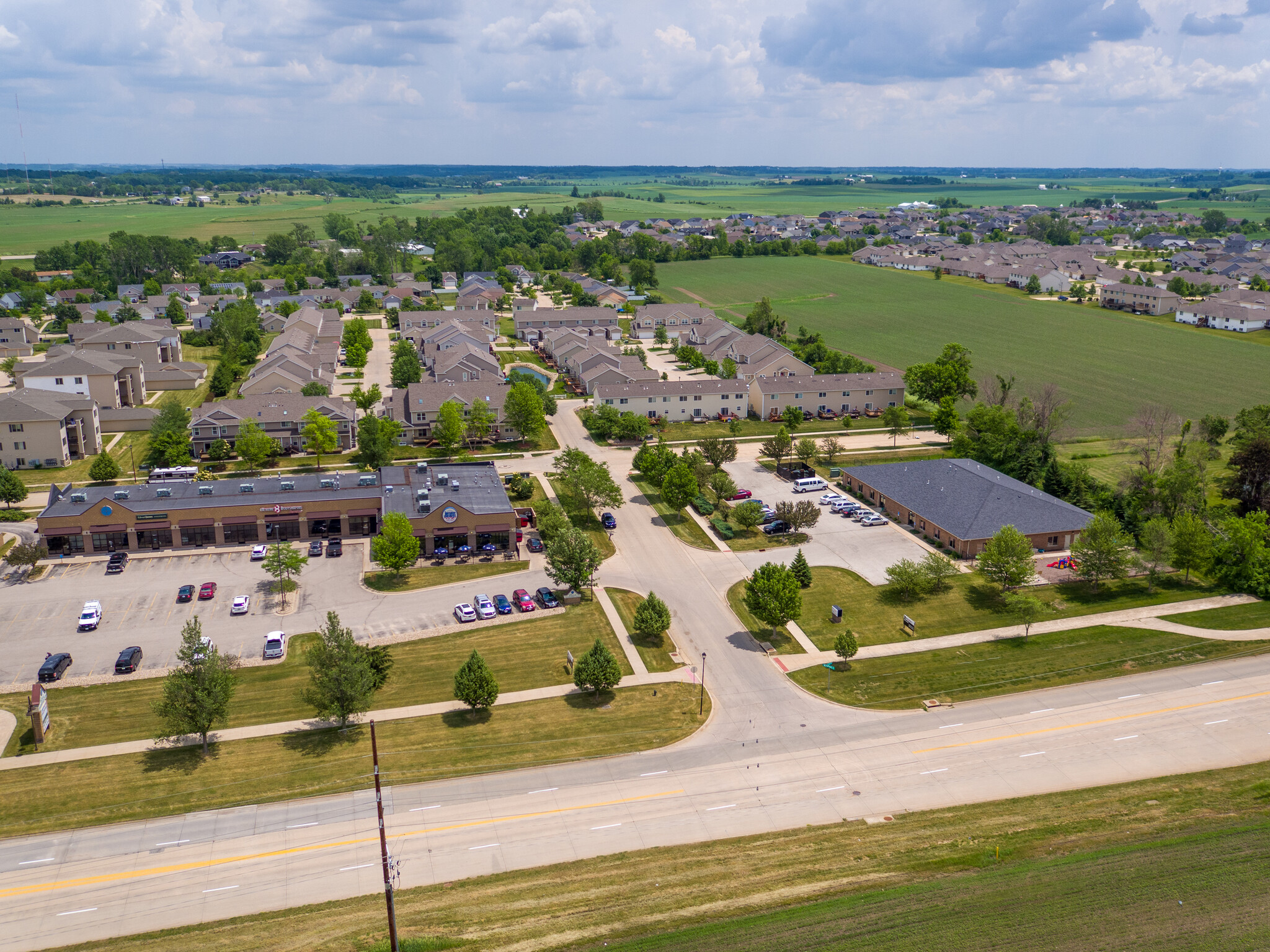 5821 C St SW, Cedar Rapids, IA for lease Building Photo- Image 1 of 6