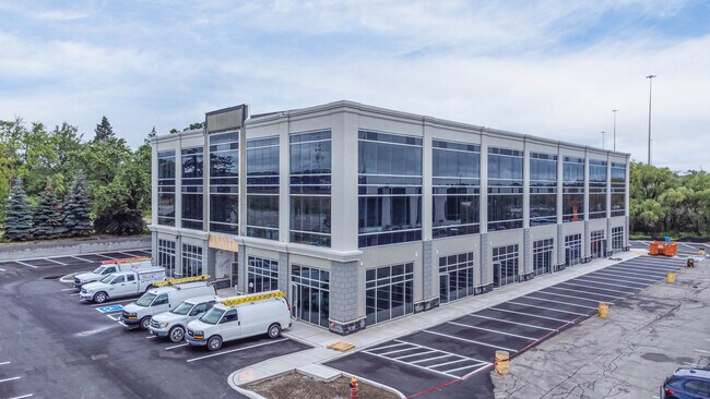 Plus de détails pour 1670 N Service Rd E, Oakville, ON - Bureau à louer
