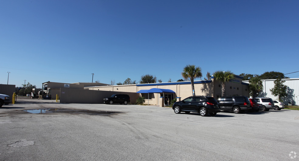 6380 Phillips Hwy, Jacksonville, FL for lease - Building Photo - Image 2 of 3