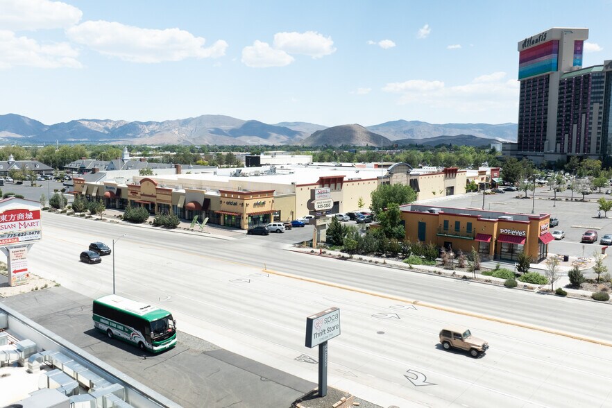 3500-3702 S Virginia St, Reno, NV à louer - Photo du bâtiment - Image 3 de 5