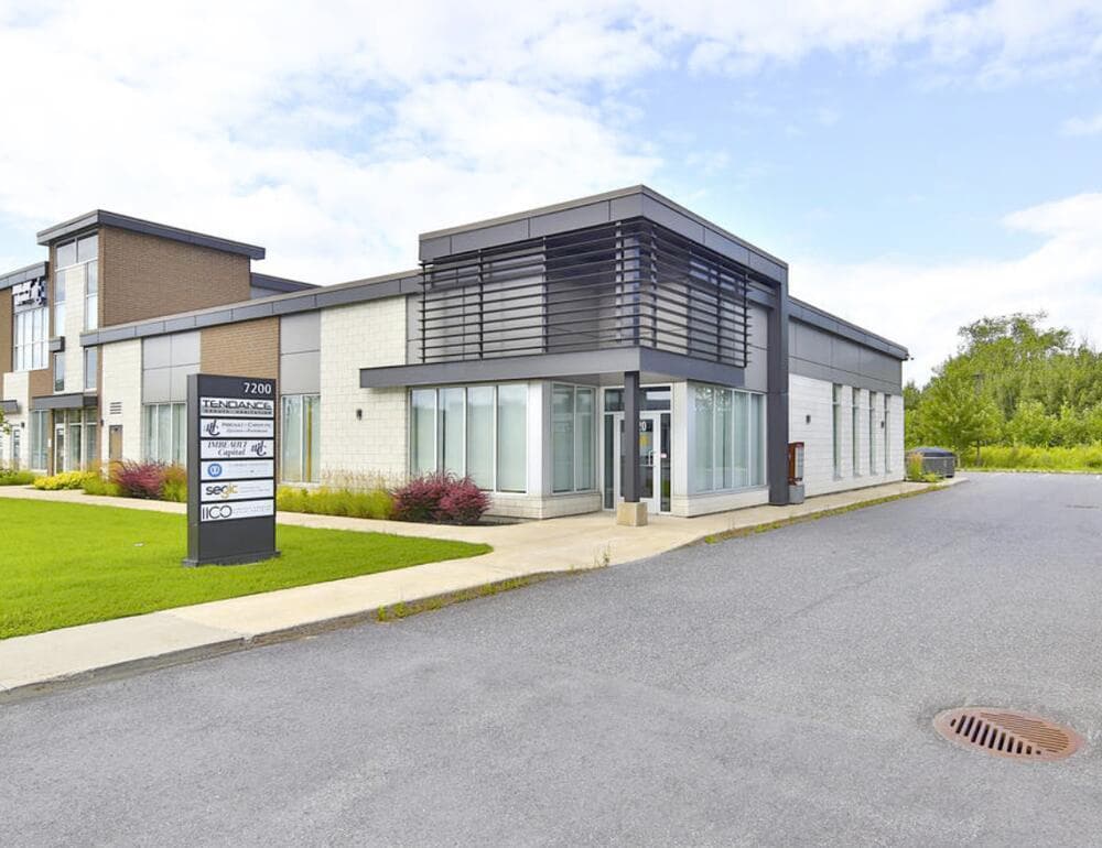 7170-7200 Blvd Grande-Allée, Longueuil, QC for lease Primary Photo- Image 1 of 2