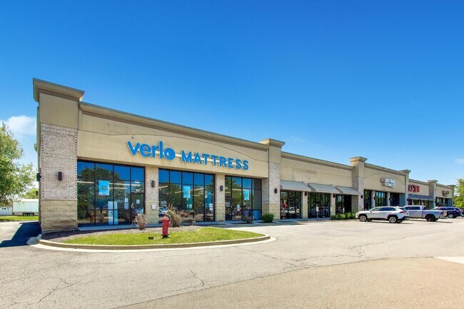 Plus de détails pour 58-98 E Schoolhouse Rd, Yorkville, IL - Commerce de détail à vendre