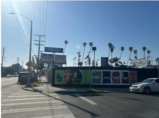 2101 Lincoln Blvd, Venice, CA à louer - Photo du bâtiment - Image 3 de 8