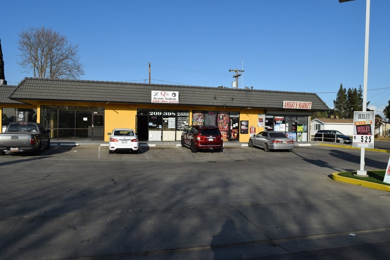 1419-1439 Crowell St, Livingston, CA for lease Interior Photo- Image 1 of 2