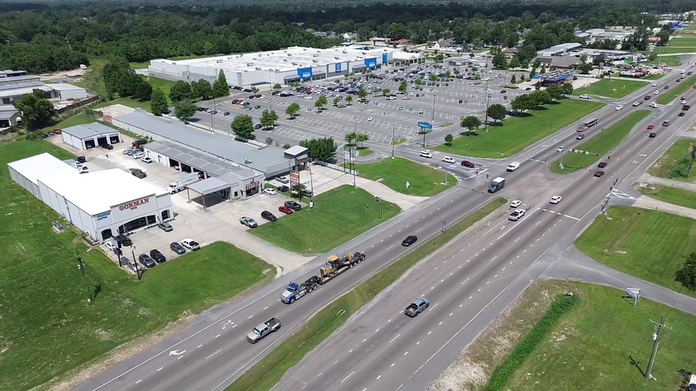 17535 Airline Hwy, Prairieville, LA for lease - Building Photo - Image 2 of 4