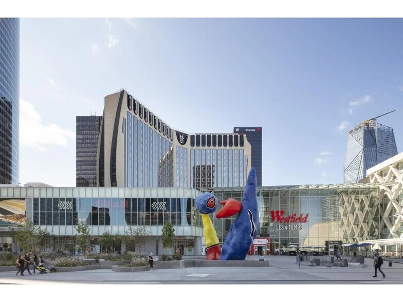 1 Avenue Du Général De Gaulle, Puteaux à louer - Photo du bâtiment - Image 2 de 21