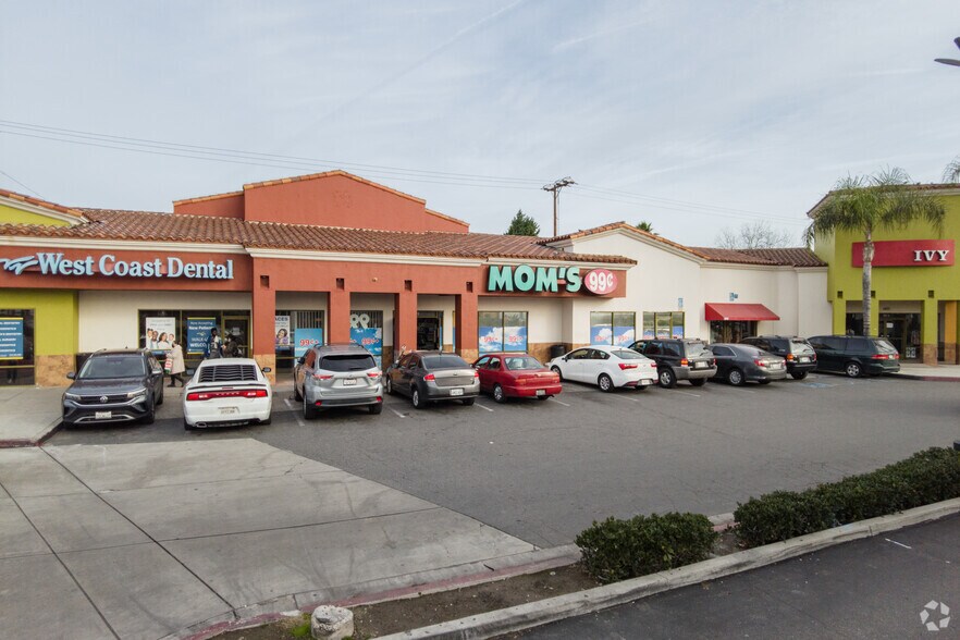 1301-1439 E Gage Ave, Los Angeles, CA à louer - Photo du bâtiment - Image 2 de 4