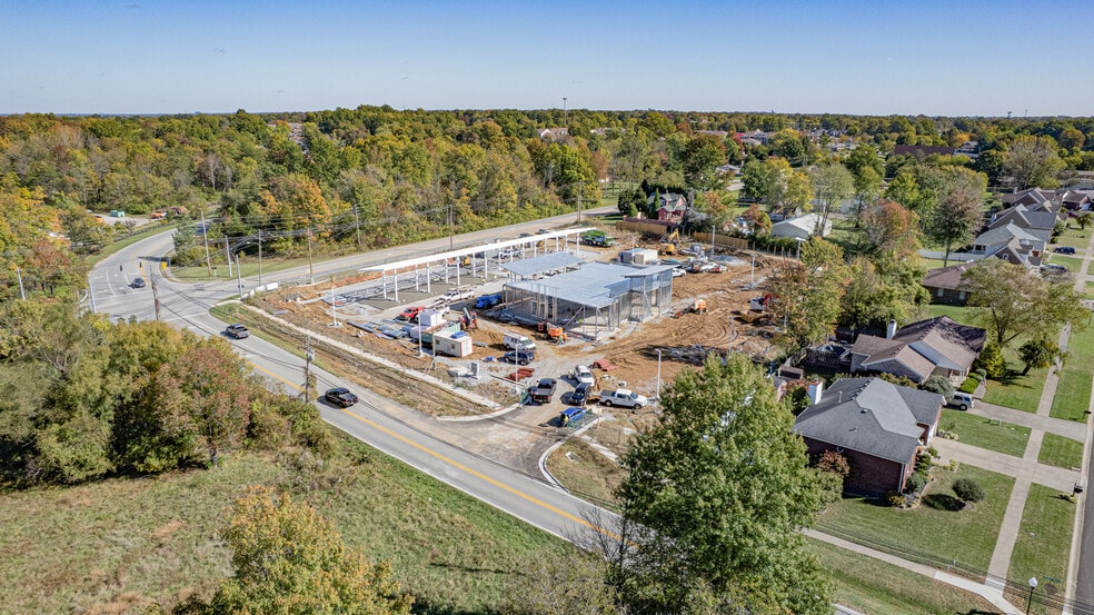 7601 Vaughn Mill Rd, Louisville, KY for sale - Building Photo - Image 2 of 8