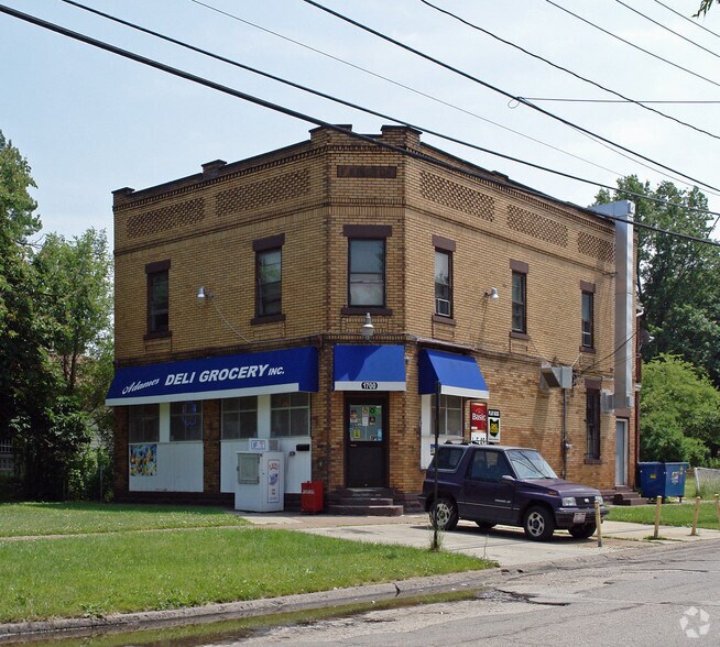 1700 E 31st St, Lorain, OH à vendre - Photo principale - Image 1 de 2