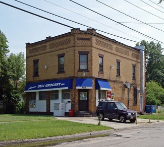 More details for 1700 E 31st St, Lorain, OH - Retail for Sale