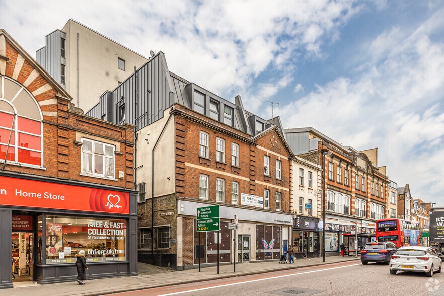 157-159 Wandsworth High St, London for lease - Building Photo - Image 2 of 12