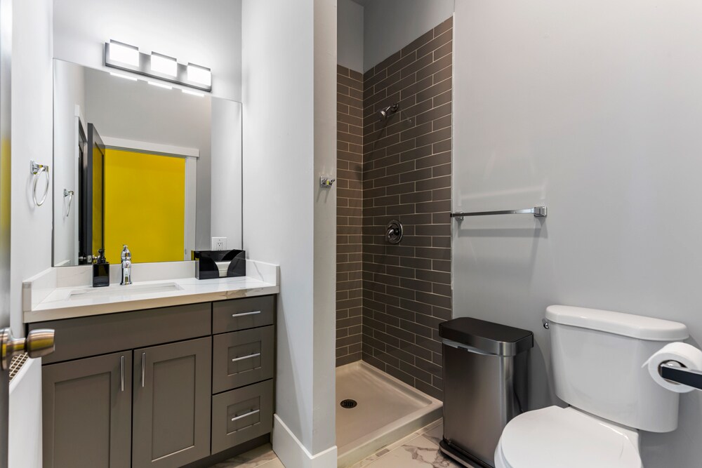 1607 Dexter Ave N, Seattle, WA à louer Photo intérieure- Image 1 de 4