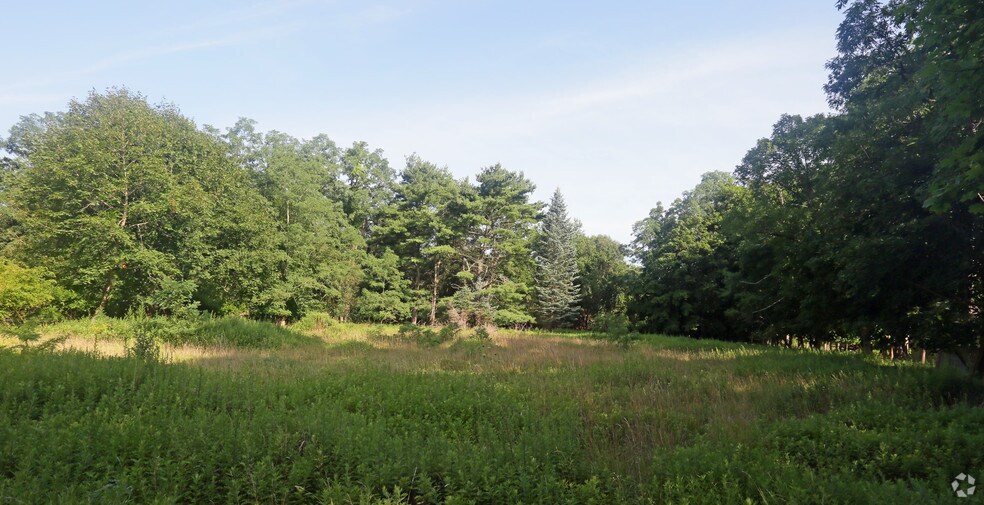 1695-1697 Middle Country Rd RT-25, Ridge, NY à vendre - Autre - Image 3 de 5