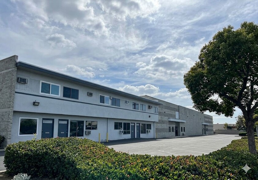 13200-13228 S Western Ave, Gardena, CA à louer - Photo du bâtiment - Image 3 de 11