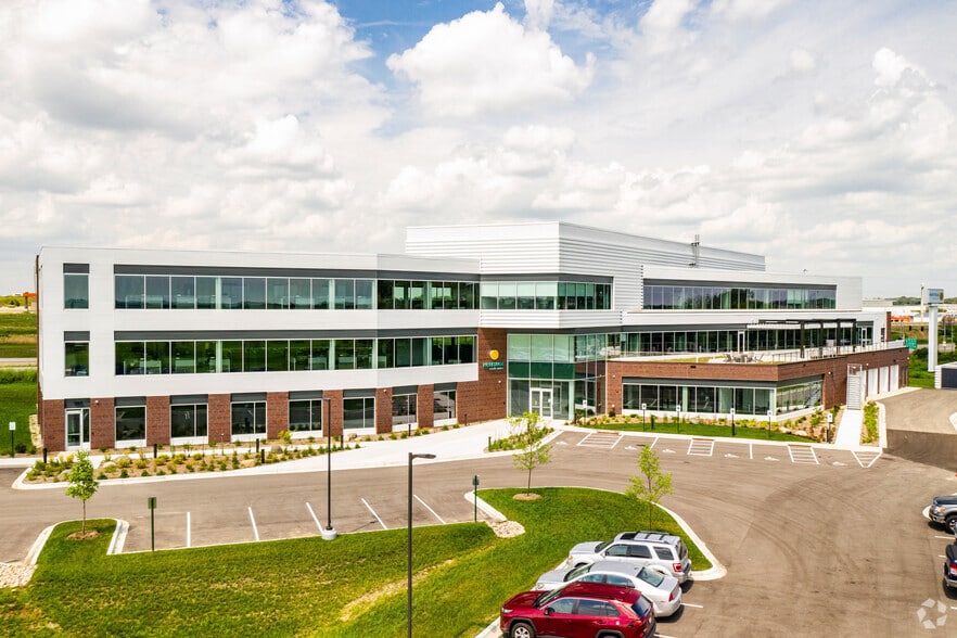 4617 Liuna Way, Deforest, WI for sale - Building Photo - Image 1 of 6