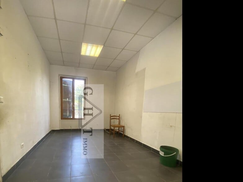 Retail in Alfortville for sale - Interior Photo - Image 3 of 4