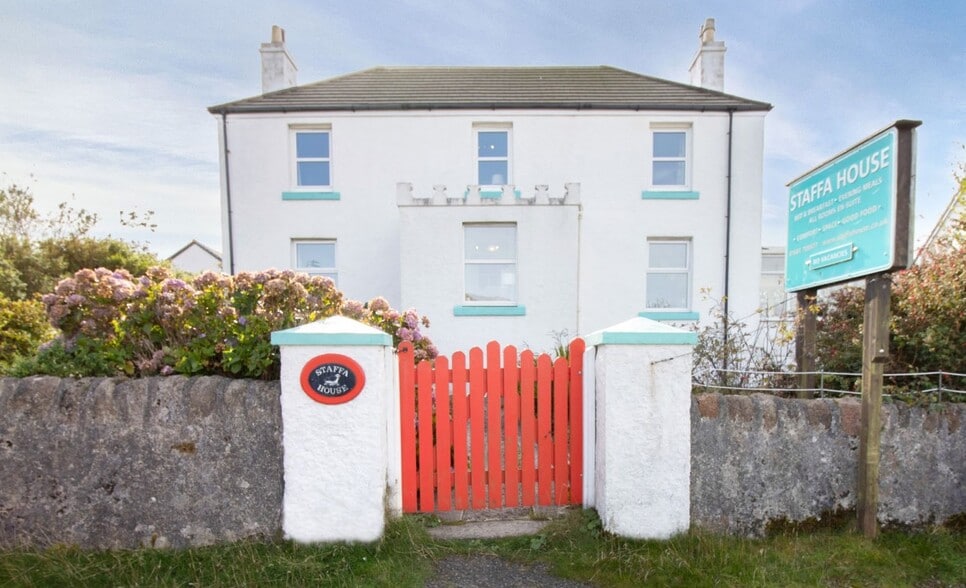 8 Monadh Mor, Isle Of Mull for sale - Primary Photo - Image 1 of 1