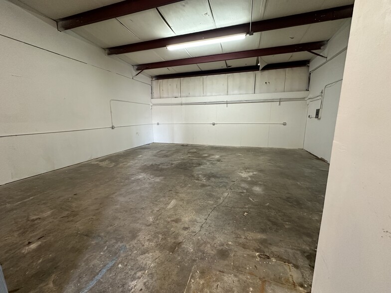 11931 Richcroft Ave, Baton Rouge, LA for lease - Building Photo - Image 3 of 8