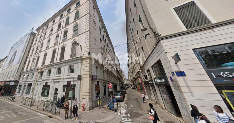 Commerce de détail dans Lyon à louer - Photo du bâtiment - Image 2 de 5