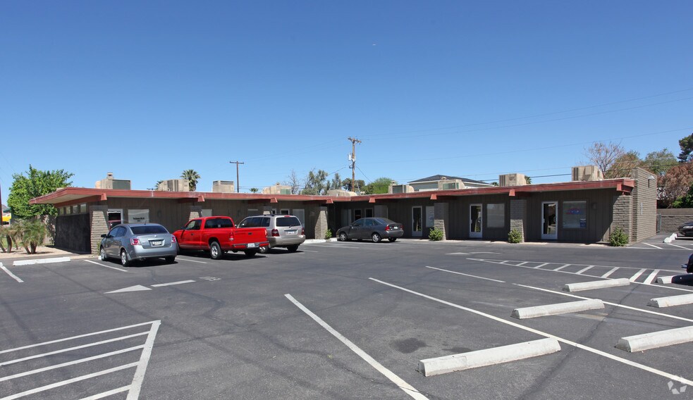 3835 N 32nd St, Phoenix, AZ à vendre - Photo du bâtiment - Image 3 de 4