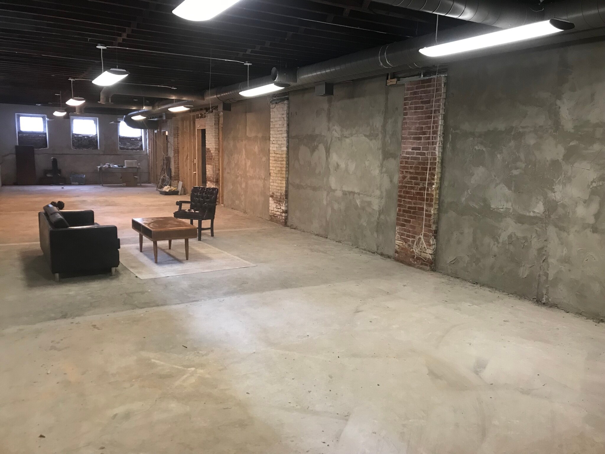 121 N Main St, Souderton, PA for lease Interior Photo- Image 1 of 3