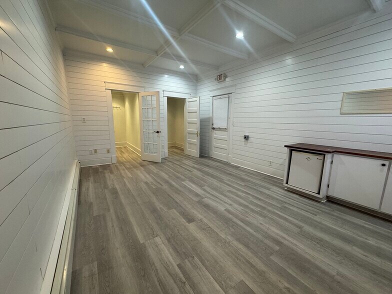 2 Central St, Ipswich, MA à vendre - Photo du bâtiment - Image 1 de 14