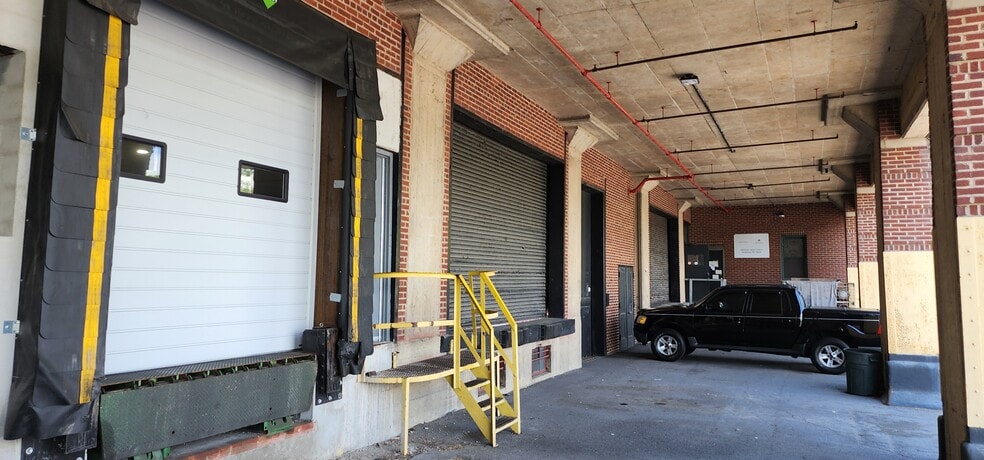 1650 Gary St, Bethlehem, PA for lease - Building Photo - Image 3 of 7