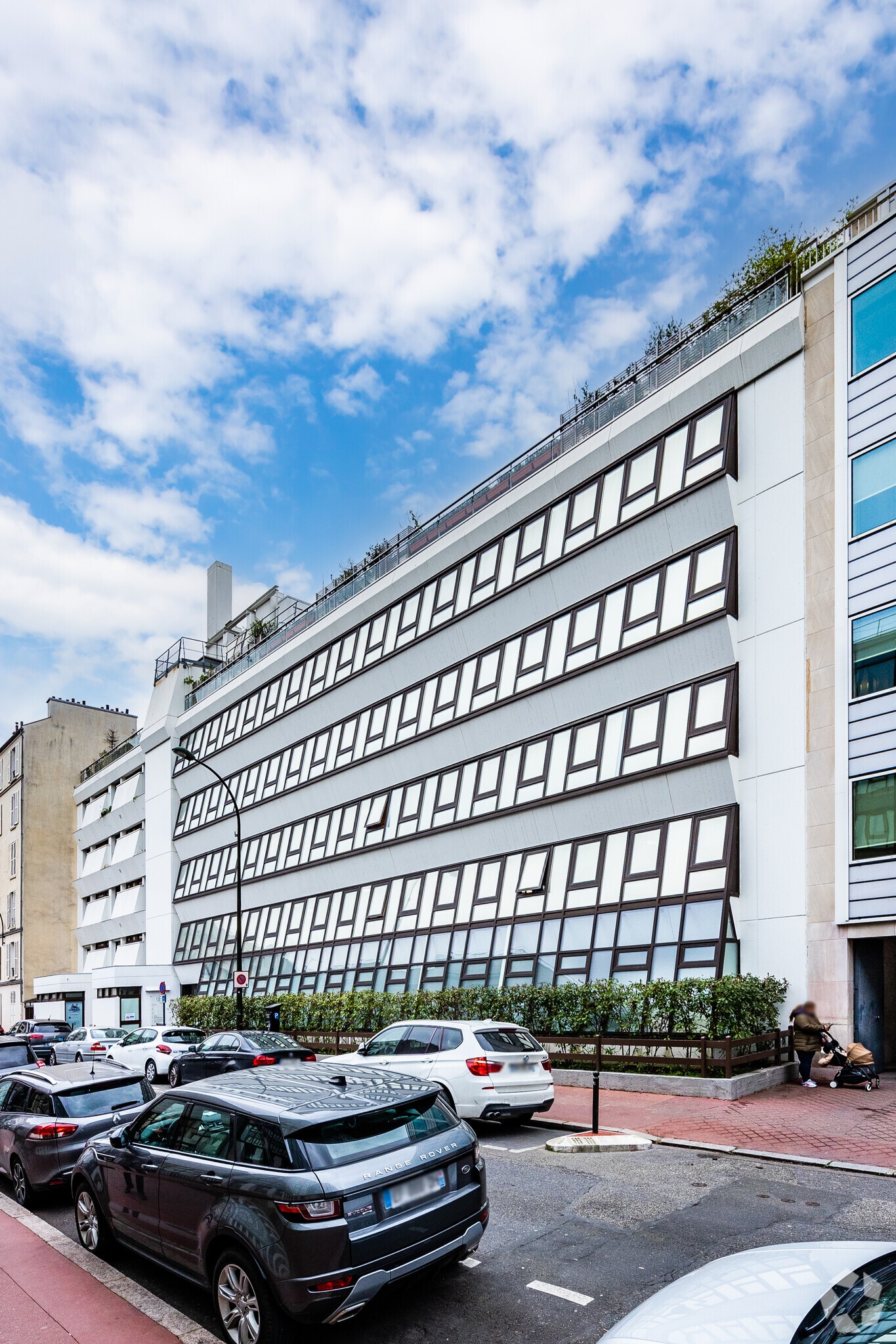 12 Rue Barbès, Levallois-Perret à louer Photo principale- Image 1 de 3