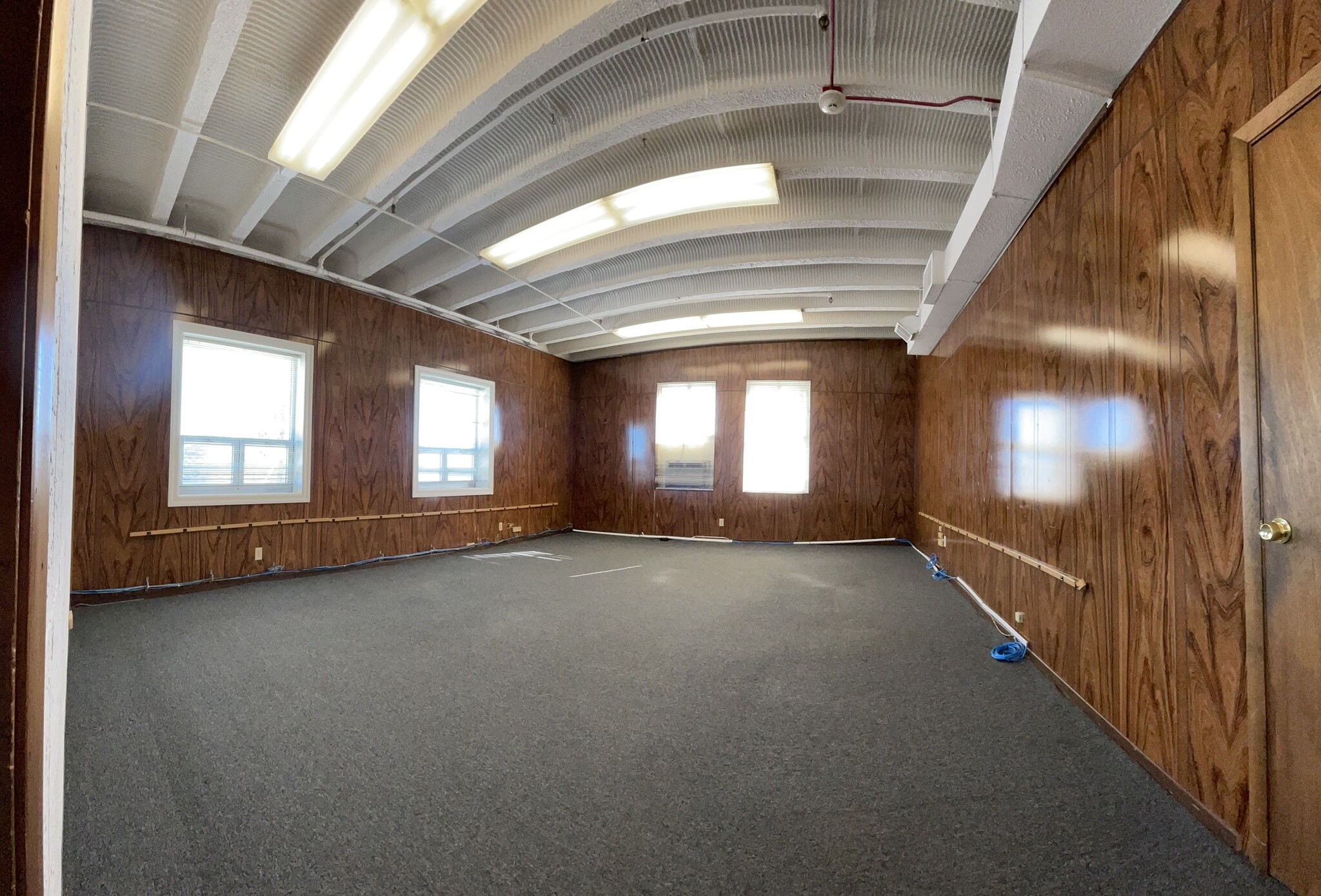 474 Central Ave, Highland Park, IL for lease Interior Photo- Image 1 of 3