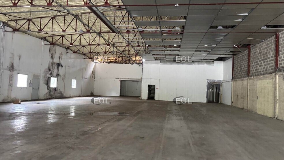 Flex dans Bazainville à louer - Photo du bâtiment - Image 2 de 2