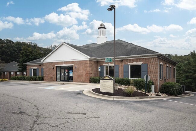 Plus de détails pour 1701 Financial Loop, Woodbridge, VA - Bureau/Commerce de détail à louer