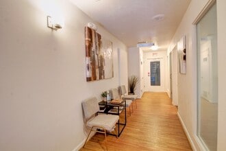 75 Manhattan Dr, Boulder, CO à louer Photo intérieure- Image 1 de 4