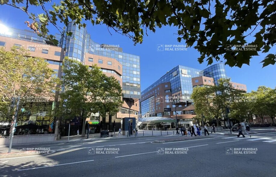 Bureau dans Toulouse à louer - Photo du bâtiment - Image 2 de 14