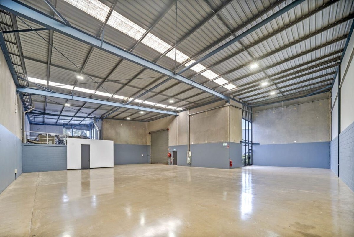 317-321 Woodpark Rd, SMITHFIELD for lease Interior Photo- Image 1 of 8
