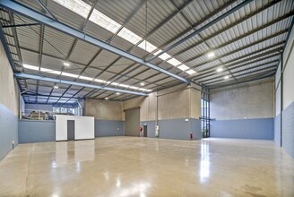 317-321 Woodpark Rd, SMITHFIELD for lease Interior Photo- Image 1 of 8