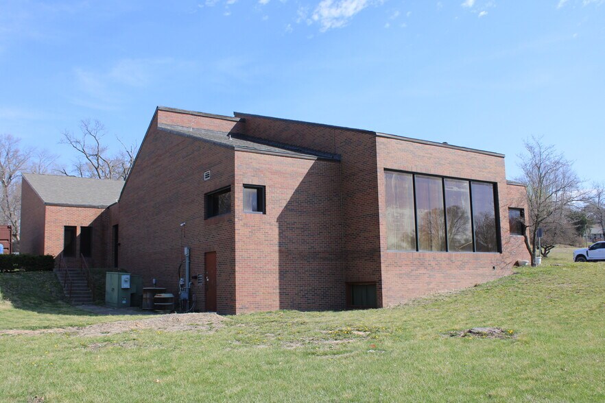 4300 Parvin Rd, Kansas City, MO à vendre - Photo du bâtiment - Image 3 de 15