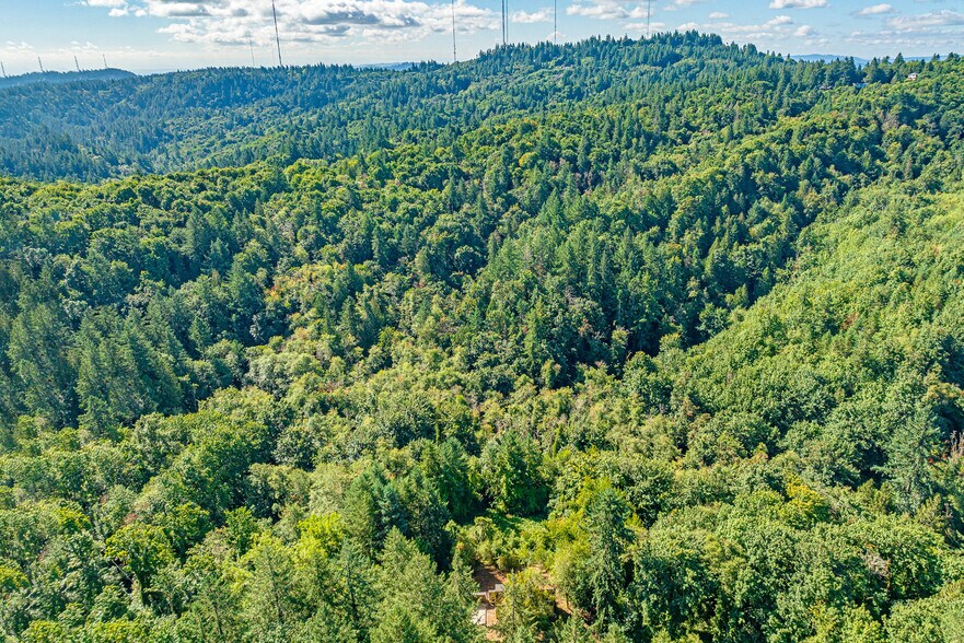 6920 NW Thompson Rd, Portland, OR à vendre - Photo du bâtiment - Image 2 de 21