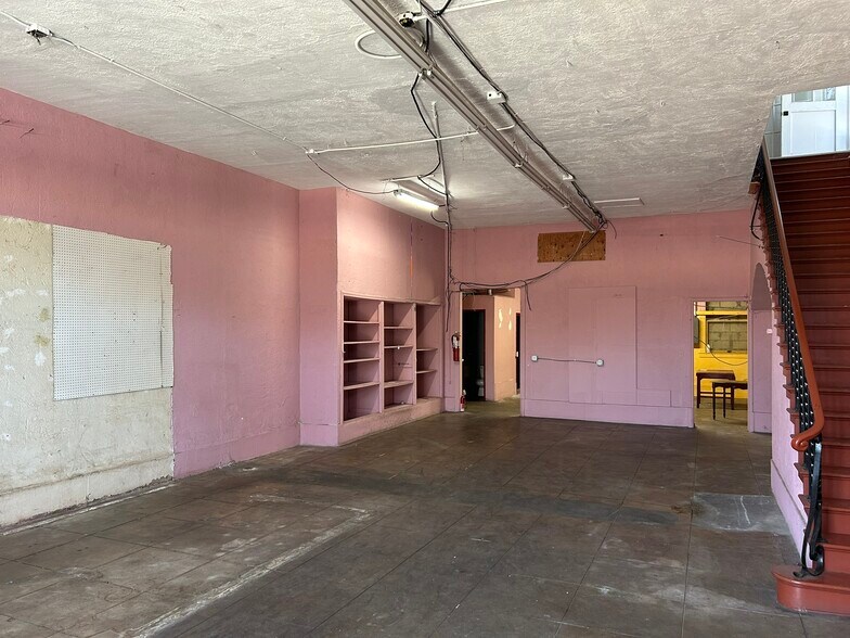 1856 W Washington Blvd, Los Angeles, CA à vendre - Photo du bâtiment - Image 3 de 31