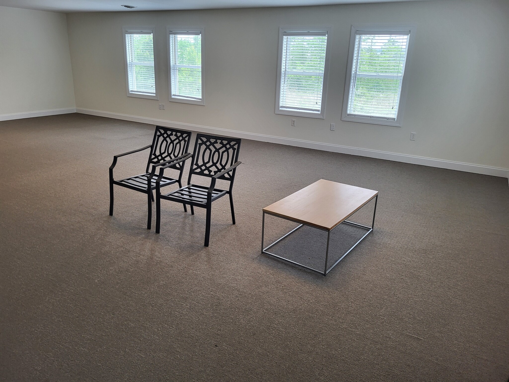 8709 Brooks Dr, Easton, MD à louer Photo du bâtiment- Image 1 de 6