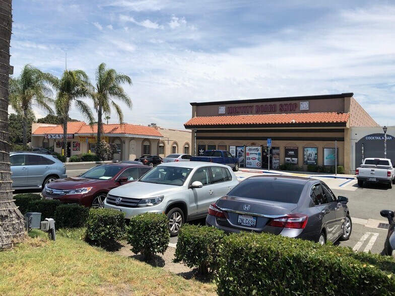 7886 Beach Blvd, Buena Park, CA à louer - Photo du bâtiment - Image 2 de 20