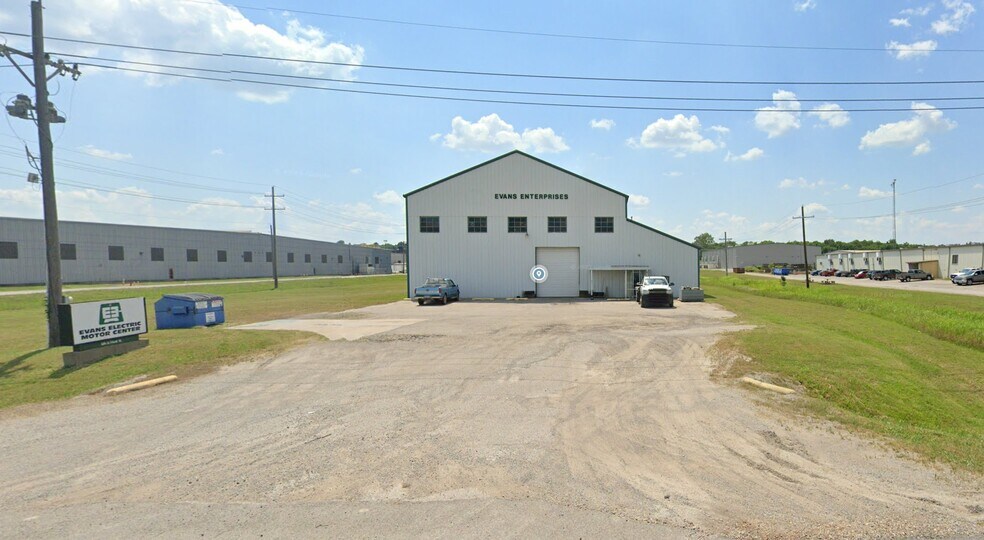4752 Hunt St, Pryor, OK à louer - Photo du bâtiment - Image 2 de 2