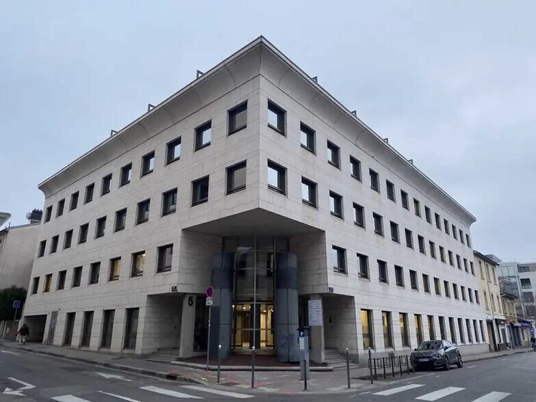 5 Rue Gorge De Loup, Lyon à louer - Photo du bâtiment - Image 1 de 9