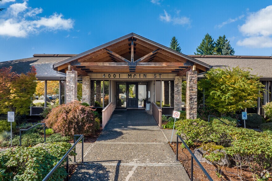 4001 Main St, Vancouver, WA à louer - Photo du bâtiment - Image 3 de 23