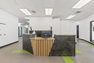 11501 SW Pacific Hwy, Tigard, OR for lease Interior Photo- Image 1 of 24