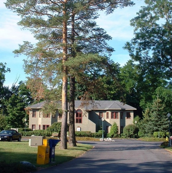 8100-8116 Cazenovia Rd, Manlius, NY for lease - Building Photo - Image 3 of 27